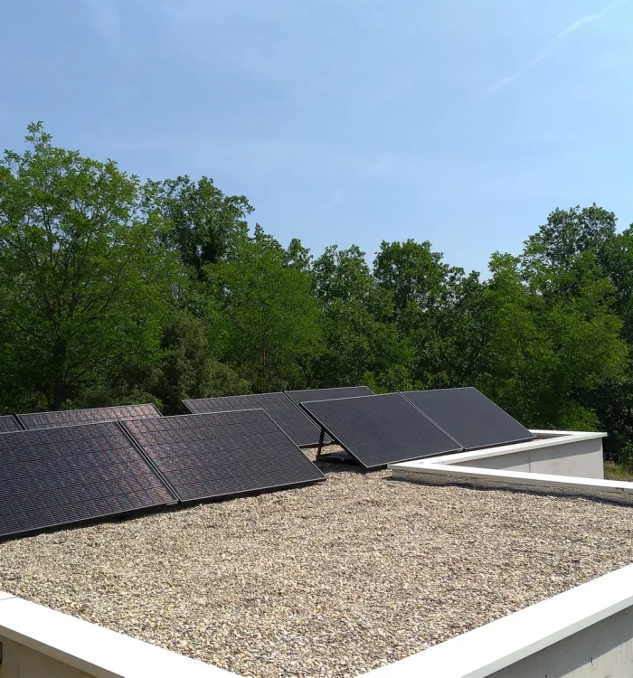 Quel est le prix d&rsquo;une installation de panneaux solaires sur un toit ?